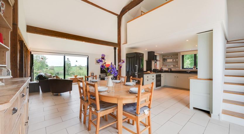 Photo of 3 Bed in Holbrook
