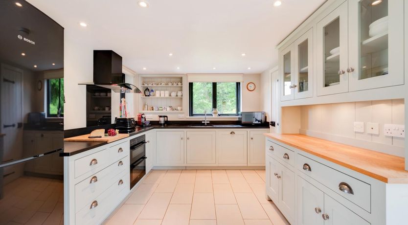 Photo of 3 Bed in Holbrook