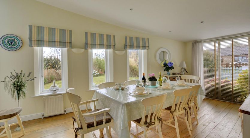 Photo of 3 Bed in Overstrand