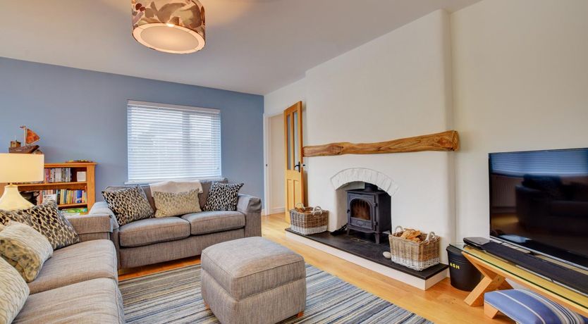 Photo of 4 Bed in Frogmore