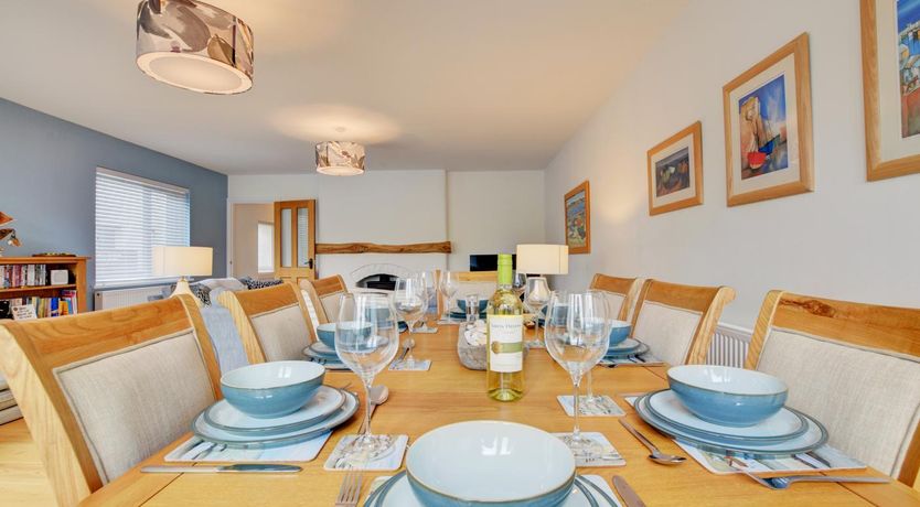 Photo of 4 Bed in Frogmore