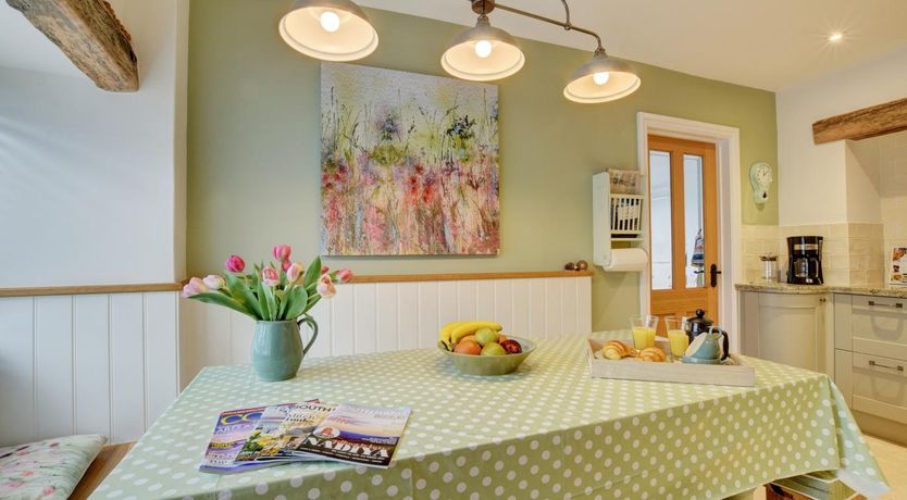 Photo of 4 Bed in Frogmore