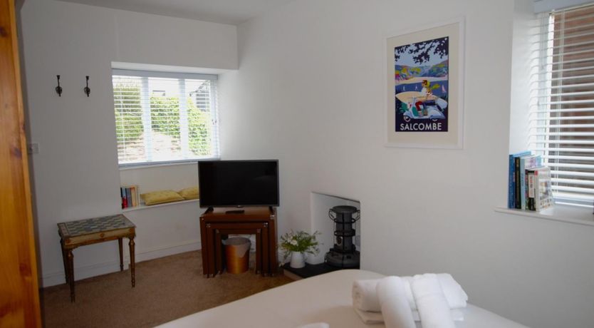 Photo of 4 Bed in Frogmore