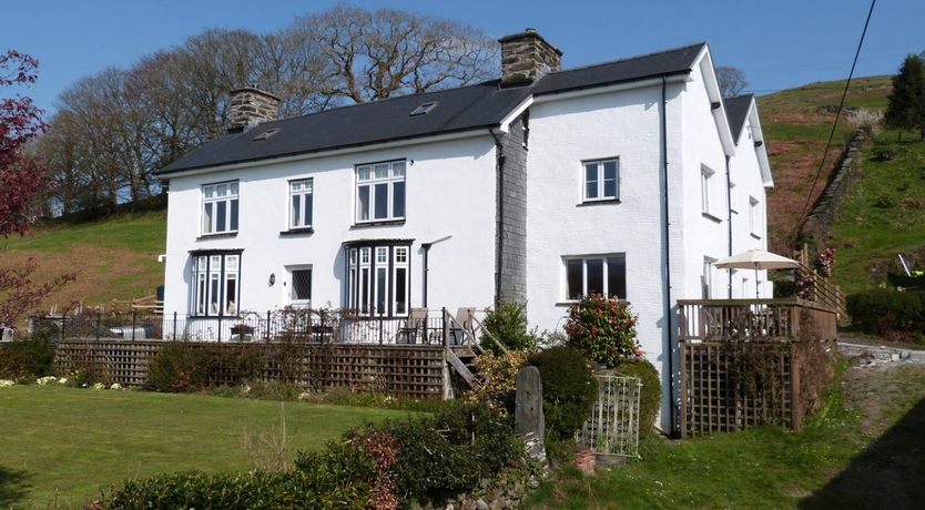 Photo of 5 Bed in Machynlleth