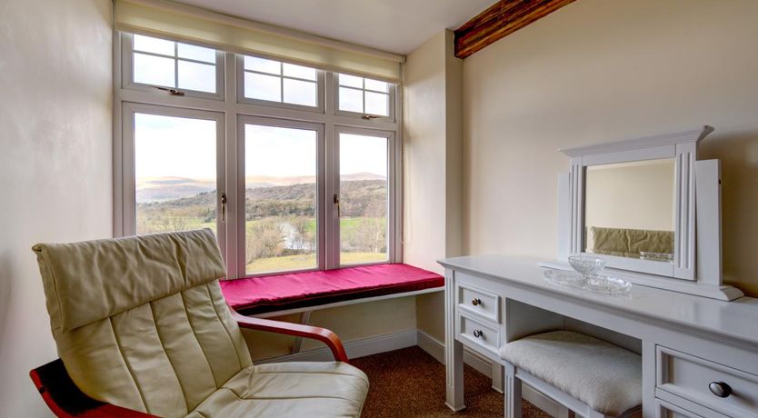 Photo of 5 Bed in Machynlleth