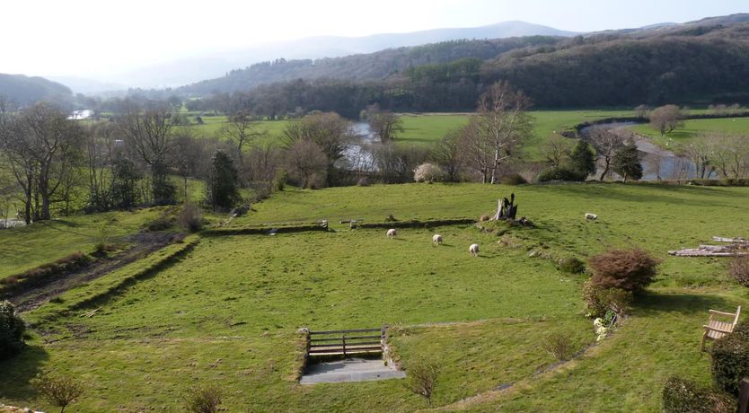 Photo of 5 Bed in Machynlleth