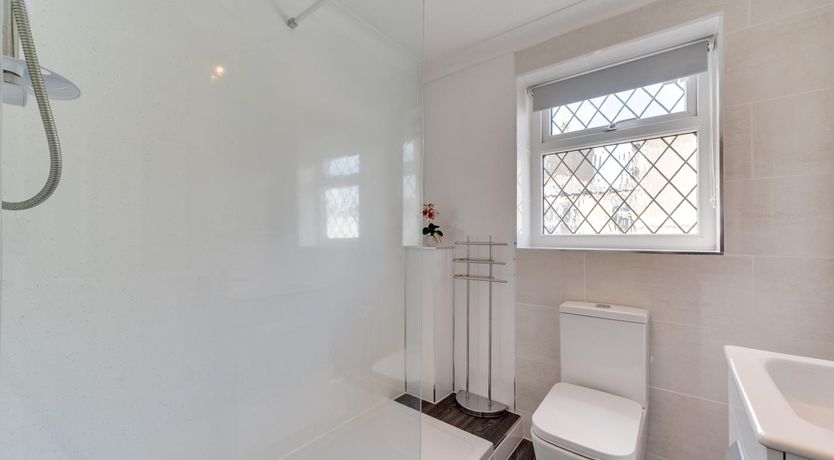 Photo of 3 Bed in Torquay