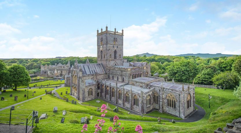 Photo of 3 Bed in St Davids