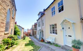 Photo of 3 Bed in Whitby