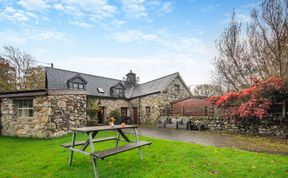 Photo of 3 Bed in Dolgellau