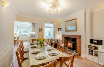 5 Bed in Runswick Bay Holiday Home