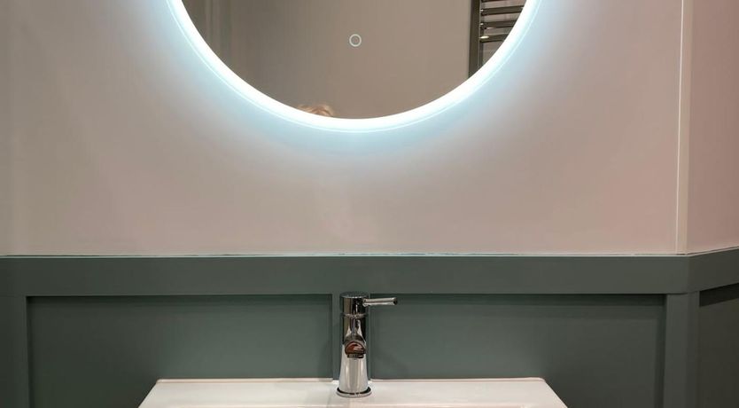 Photo of 5 Bed in Runswick Bay