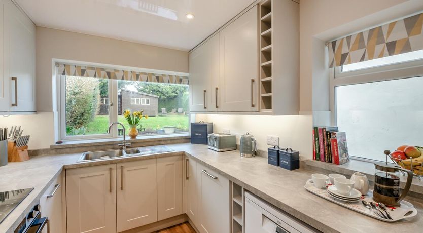 Photo of 5 Bed in Runswick Bay