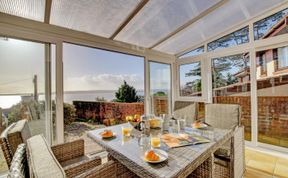Photo of 2 Bed in Torquay