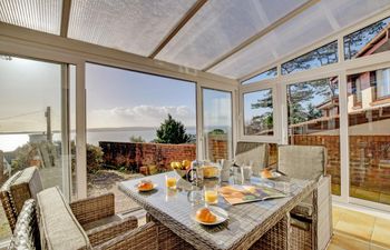 2 Bed in Torquay Holiday Home