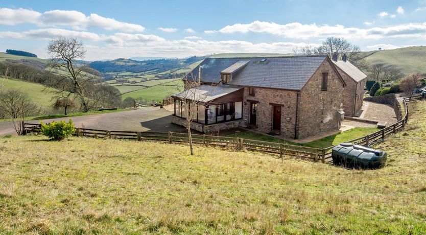 Photo of 9 Bed in Brecon