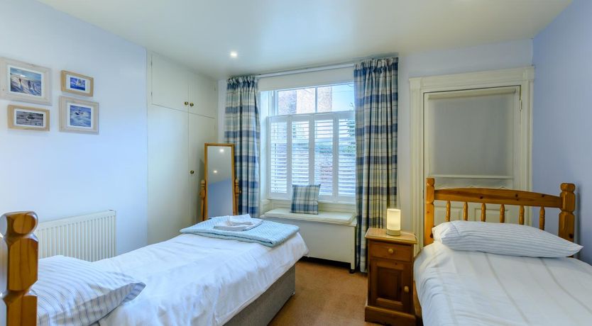 Photo of 3 Bed in Whitby