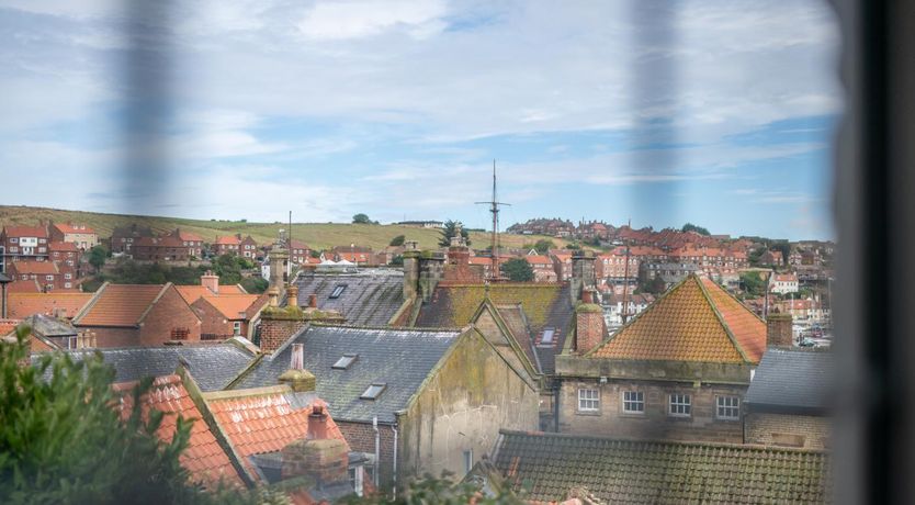 Photo of 3 Bed in Whitby