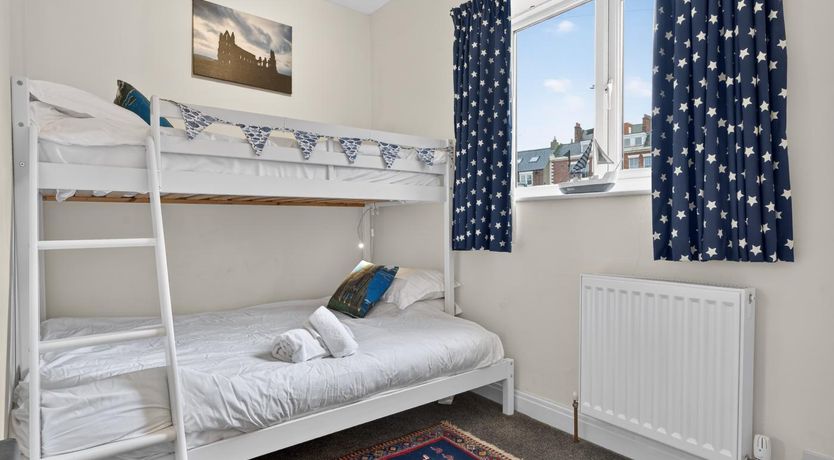 Photo of 2 Bed in Whitby
