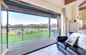 2 Bed in Cardiff Holiday Home