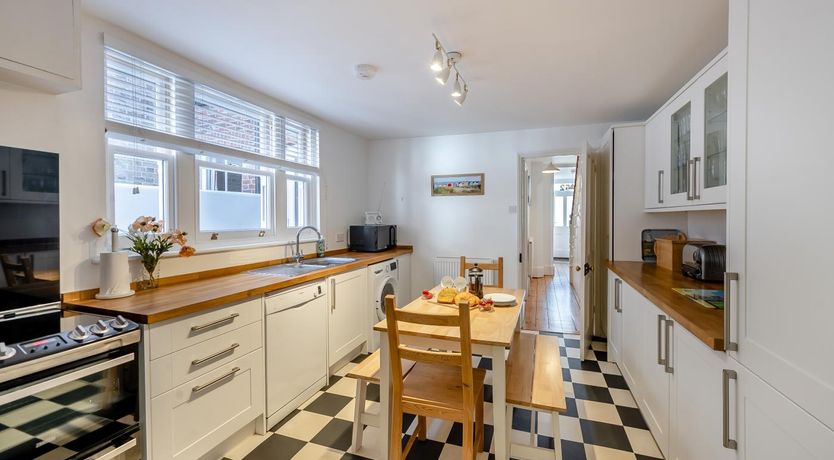 Photo of 6 Bed in Southwold