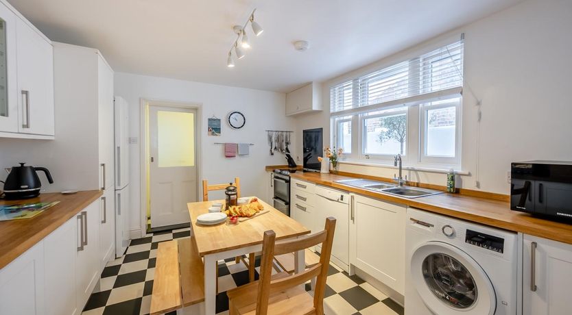 Photo of 6 Bed in Southwold