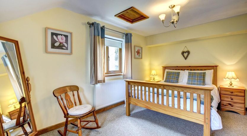 Photo of 3 Bed in Dinas Mawddwy