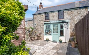 Photo of 2 Bed in St Just