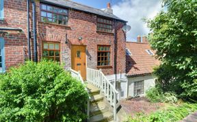 Photo of 2 Bed in Whitby