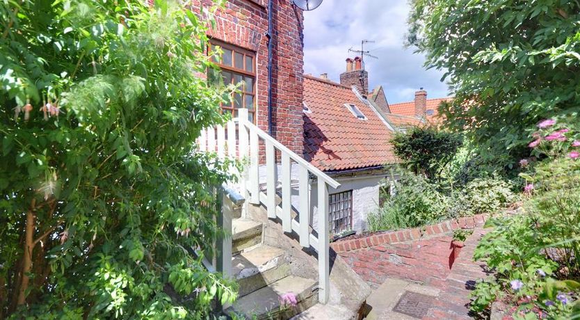 Photo of 2 Bed in Whitby