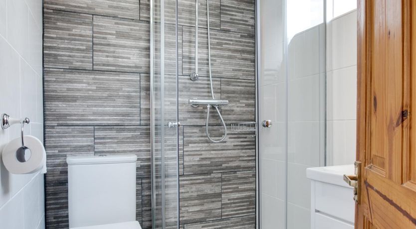 Photo of 2 Bed in Whitby