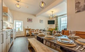Photo of 4 Bed in Tenby