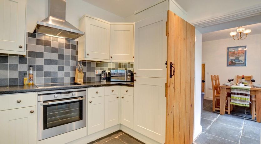 Photo of 2 Bed in Dinas Mawddwy