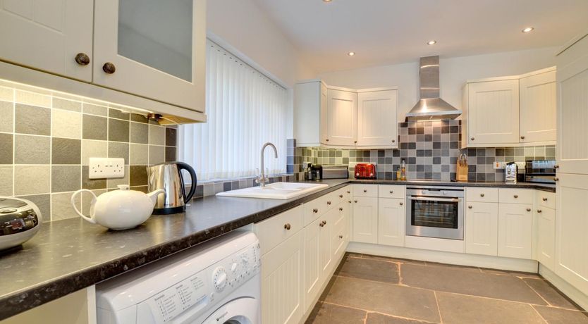 Photo of 2 Bed in Dinas Mawddwy