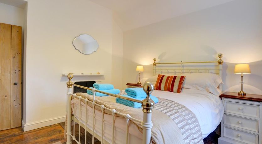 Photo of 2 Bed in Dinas Mawddwy