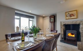 Photo of 4 Bed in Newlyn