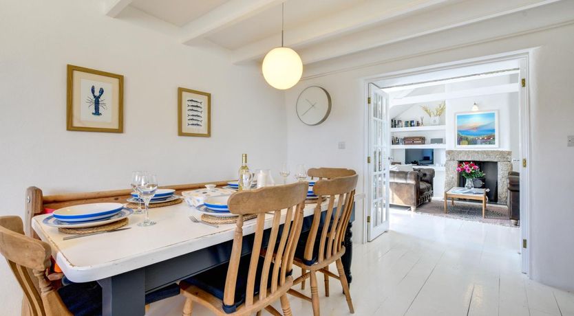 Photo of 3 Bed in Sennen