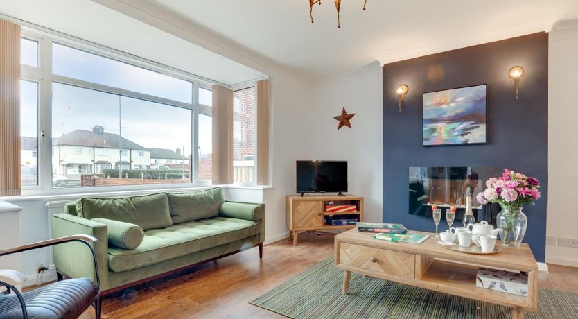 Photo of 3 Bed in Whitby