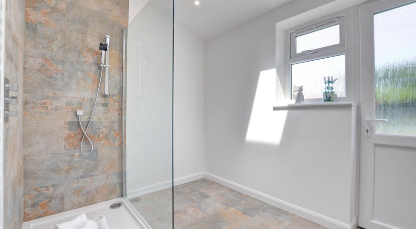 Photo of 3 Bed in Whitby