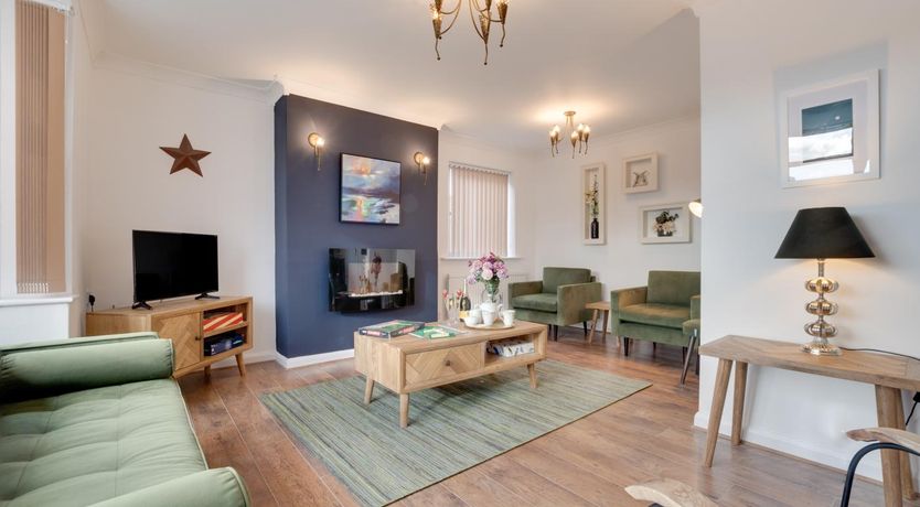 Photo of 3 Bed in Whitby