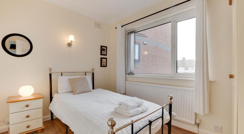 Photo of 3 Bed in Whitby