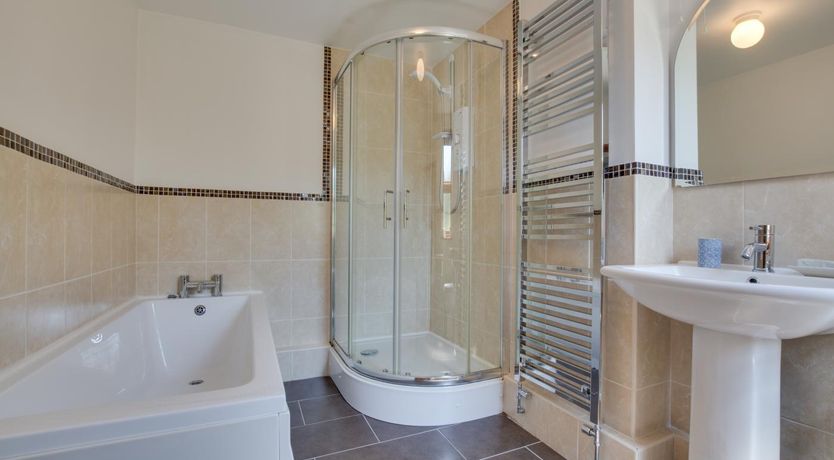 Photo of 2 Bed in Llangwm