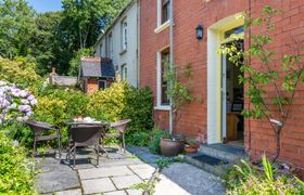 Photo of 2-bed-in-llangwm