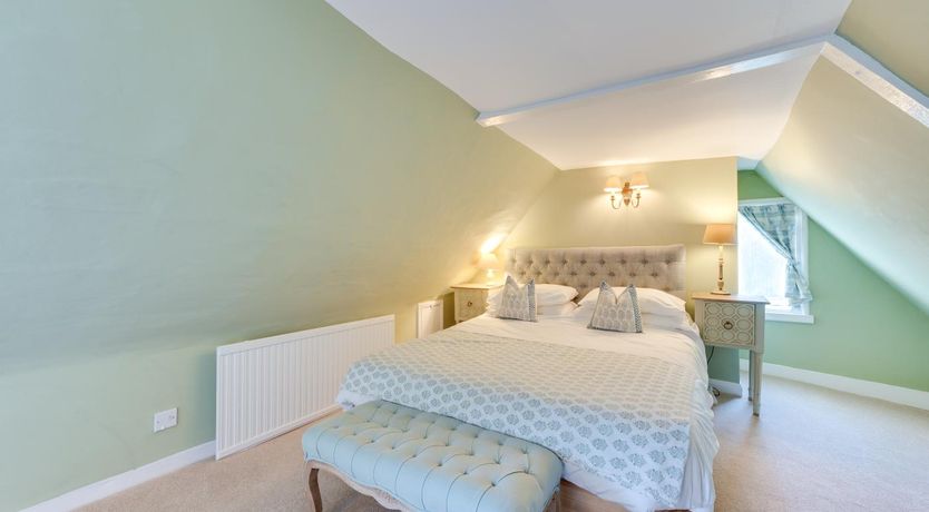 Photo of 4 Bed in Barham