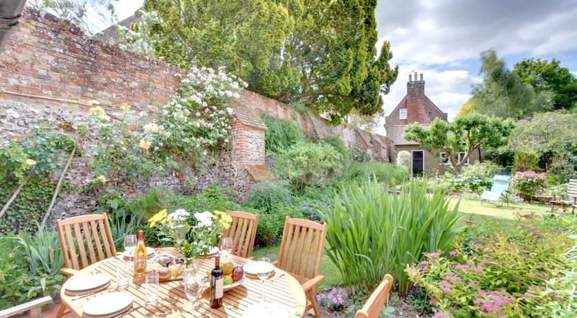 Photo of 4 Bed in Barham