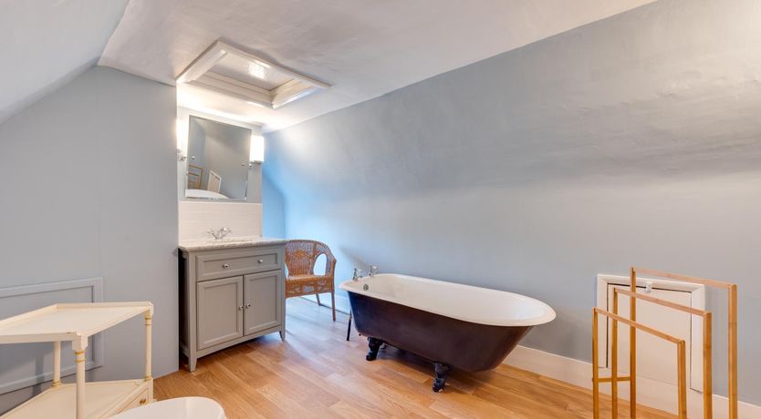 Photo of 4 Bed in Barham