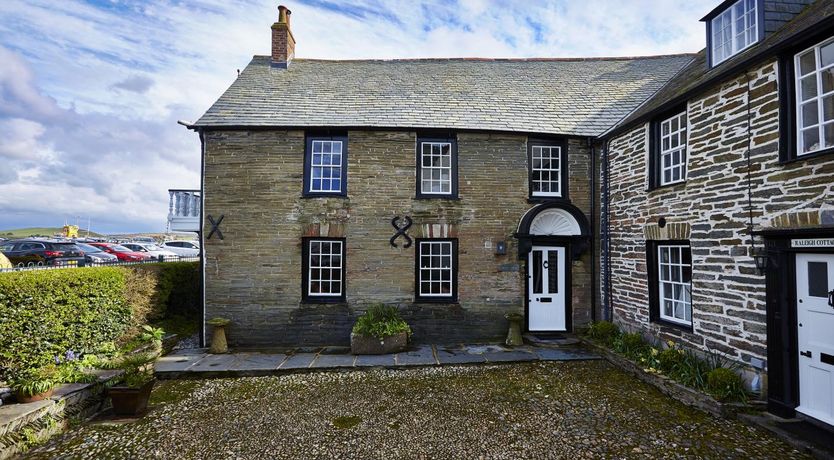 Photo of 5 Bed in Padstow