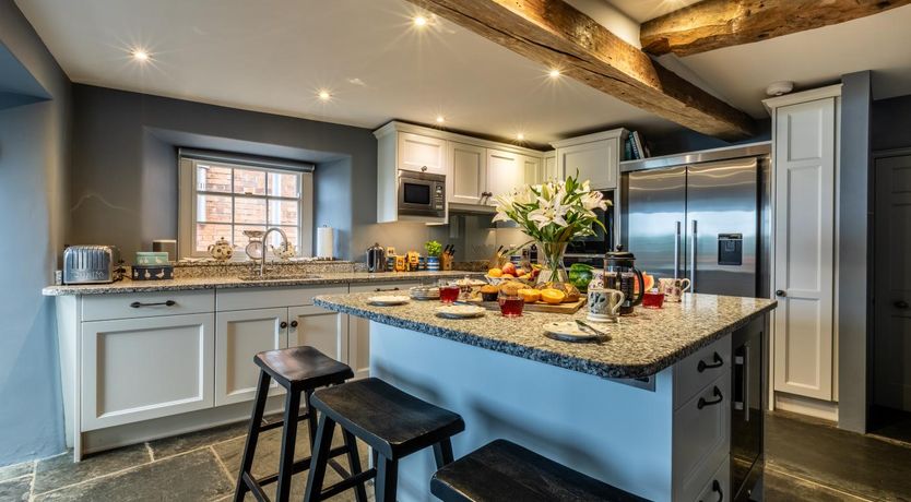 Photo of 5 Bed in Padstow