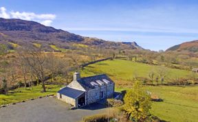 Photo of 2 Bed in Dolgellau