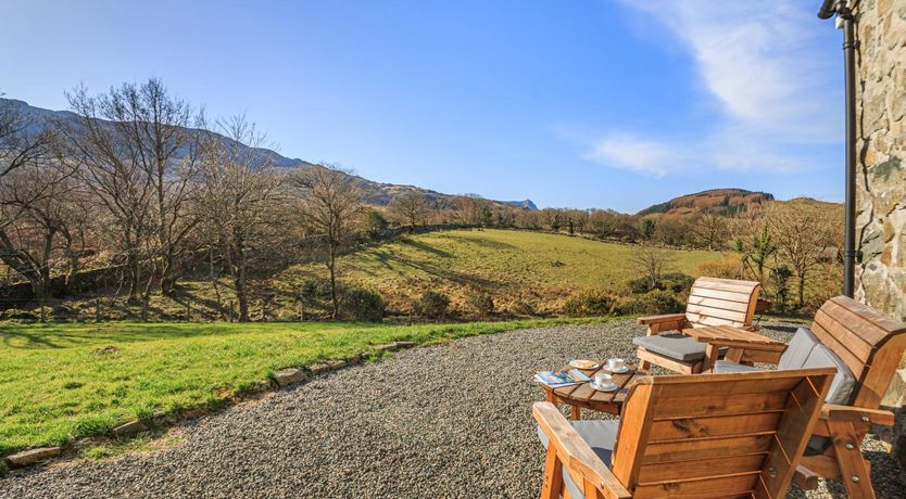 Photo of 2 Bed in Dolgellau